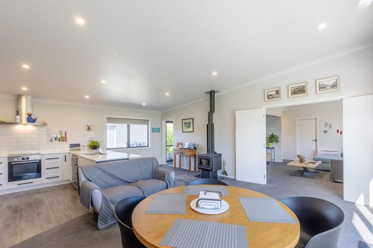 Photo of property in 81 Kyle Road, Waipukurau, 4281
