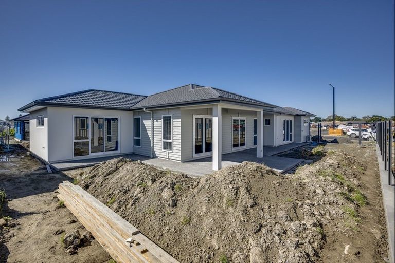 Photo of property in 48 Kenny Road, Te Awa, Napier, 4110