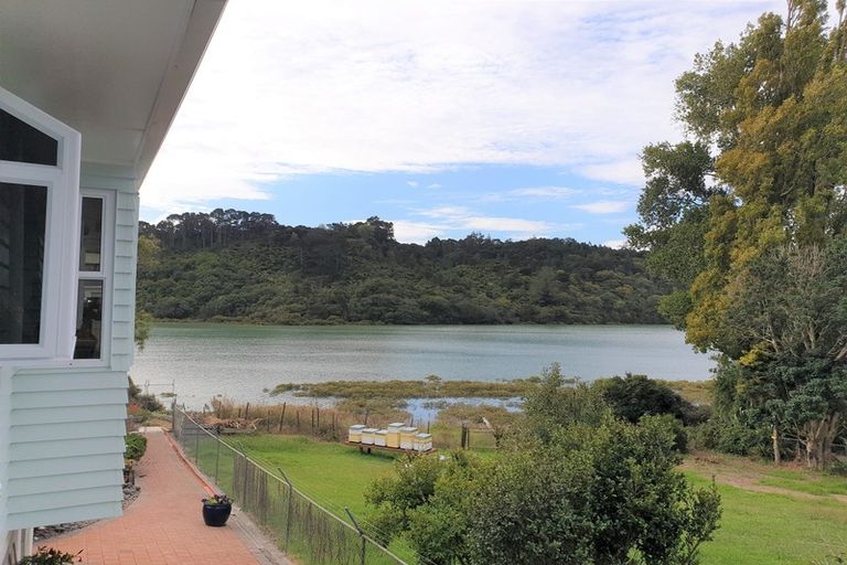 Photo of property in 14 Ranch Avenue, Beach Haven, Auckland, 0626