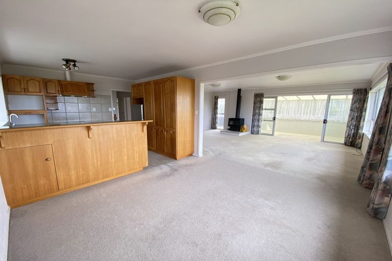 Photo of property in 23 Jellicoe Road, Murrays Bay, Auckland, 0630