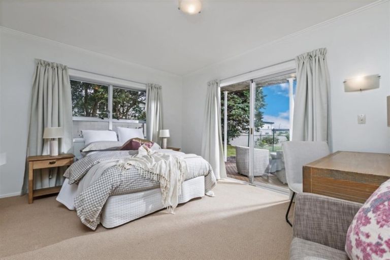 Photo of property in 8a Hauraki Road, Hauraki, Auckland, 0622