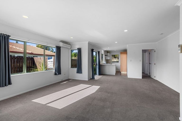 Photo of property in 22 Longstead Avenue, Papamoa Beach, Papamoa, 3118