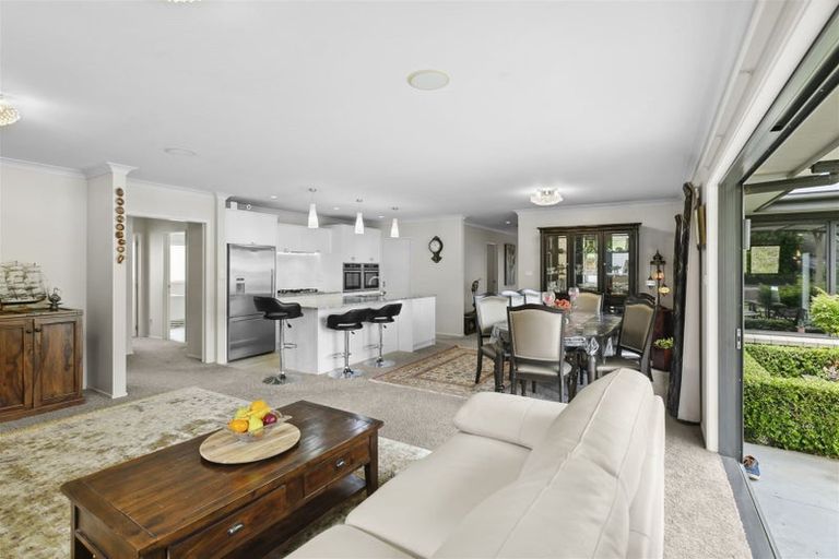 Photo of property in 11 Fernbrook Drive, Hurworth, New Plymouth, 4310