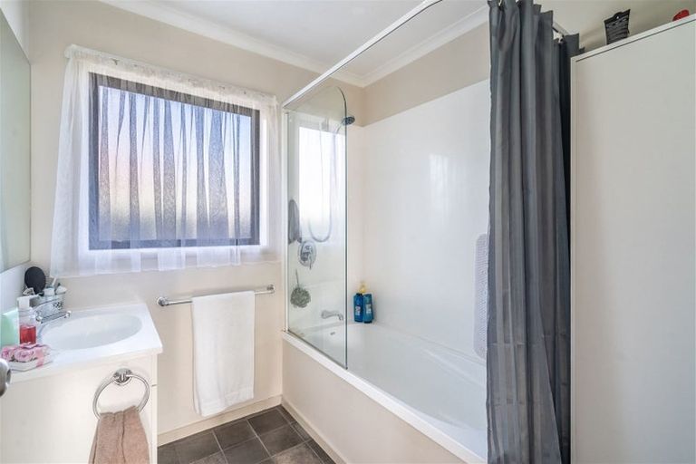 Photo of property in 7 Crowther Crescent, Heidelberg, Invercargill, 9812