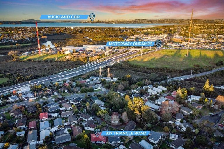 Photo of property in 327 Triangle Road, Massey, Auckland, 0614