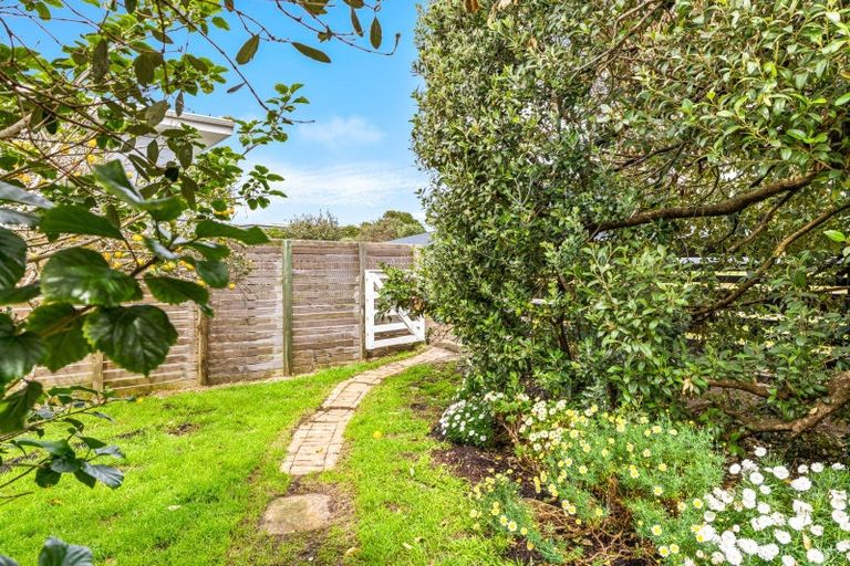 Photo of property in 3 The Southern Isle, Omaha, 0986