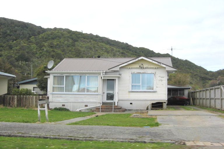 Photo of property in 11 Sturge Street, Cobden, Greymouth, 7802