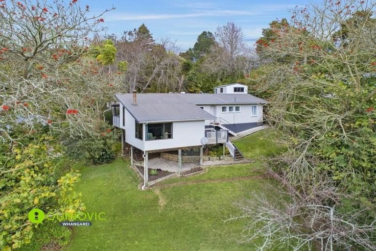 Photo of property in 98 Hospital Road, Horahora, Whangarei, 0110
