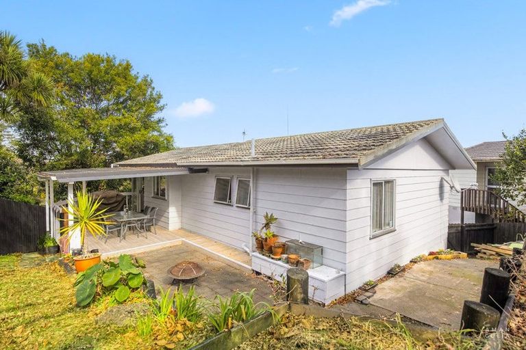 Photo of property in 34 Alidade Place, Massey, Auckland, 0614