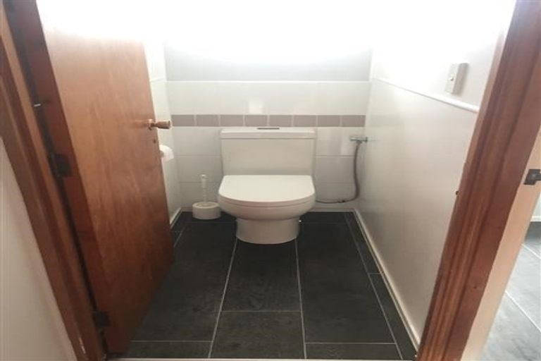 Photo of property in 2/26 Navigator Place, Papatoetoe, Auckland, 2025