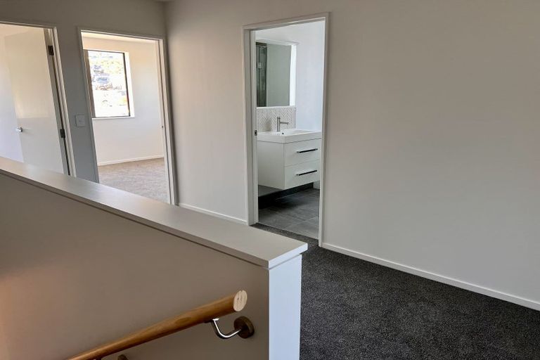 Photo of property in 14 Bee Lane, Whitby, Porirua, 5024