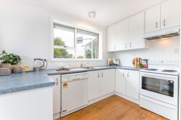 Photo of property in 6 Masham Road, Broomfield, Christchurch, 8042