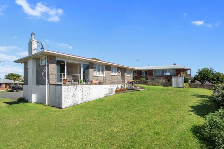 Photo of property in 10 Beaufort Avenue, Brookfield, Tauranga, 3110