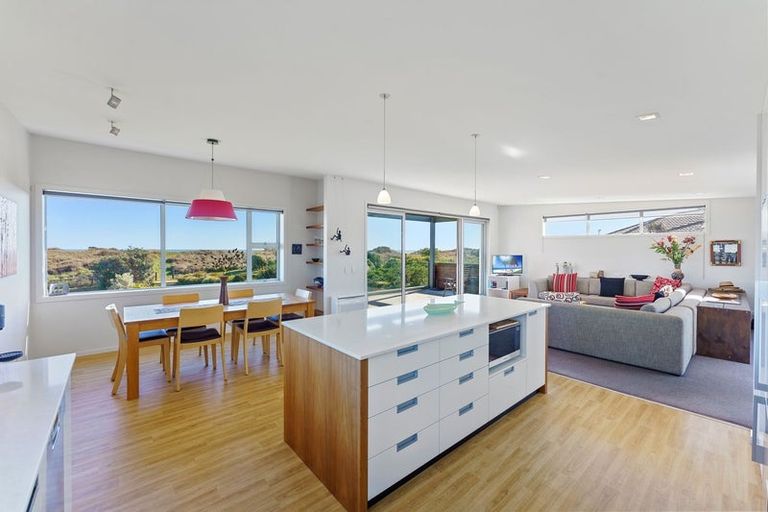 Photo of property in 114 Paetawa Road, Peka Peka, Waikanae, 5391