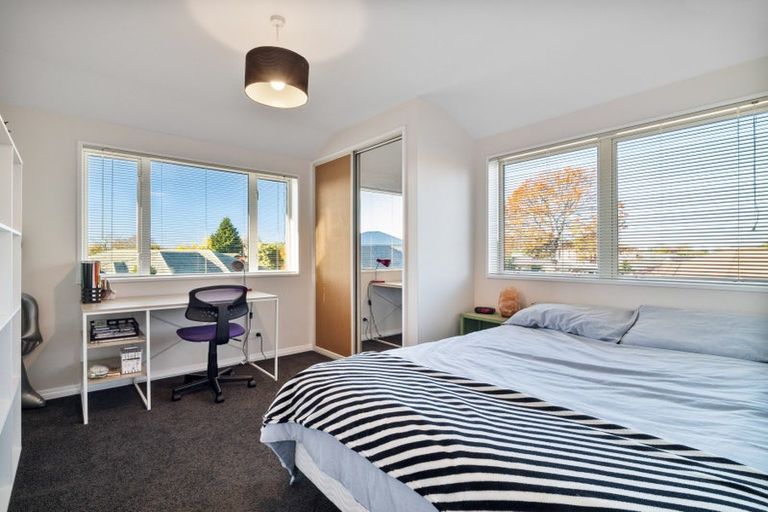 Photo of property in 15 Sutton Place, Dallington, Christchurch, 8061