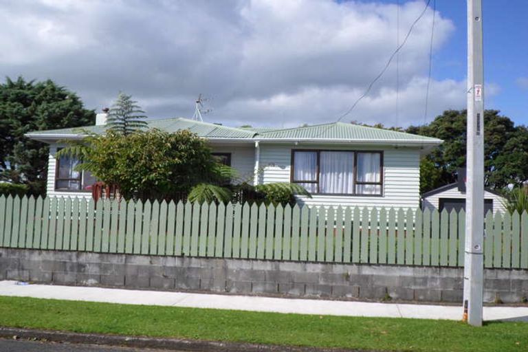 Photo of property in 46 Budleigh Street, Frankleigh Park, New Plymouth, 4310