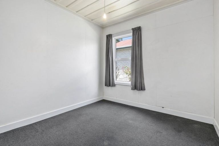 Photo of property in 52 Howe Street, North Dunedin, Dunedin, 9016