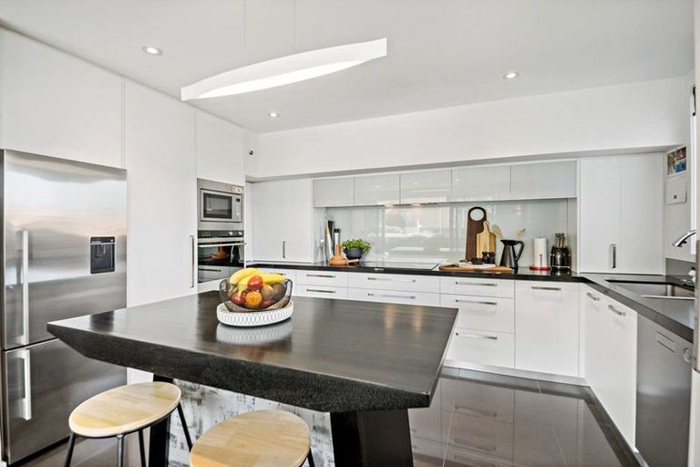 Photo of property in 1/58 The Parade, Bucklands Beach, Auckland, 2012