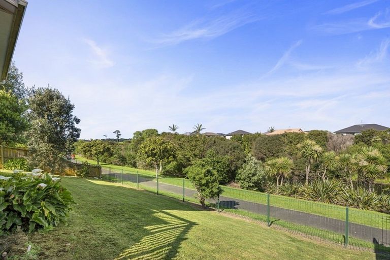 Photo of property in 5 Brunswick Rise, Mangere, Auckland, 2022