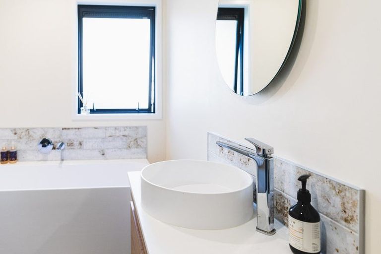 Photo of property in 13 Till Street, Jacks Point, 9371