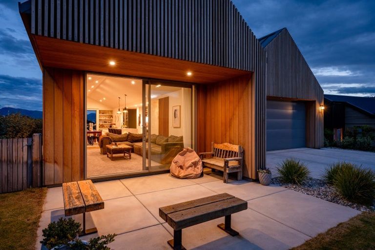 Photo of property in Northlake, 4 Bonspiel Road, Wanaka, 9305