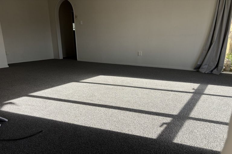 Photo of property in 31 Waimoko Glen, Swanson, Auckland, 0612