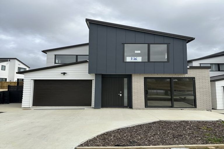 Photo of property in 26 Pohewa Road, Silverdale, 0932