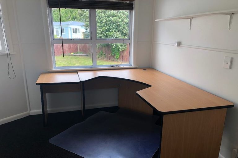 Photo of property in 11 Moncrieff Avenue, Fairfield, Hamilton, 3214