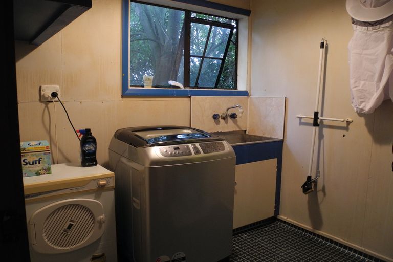 Photo of property in 12 Oxford Street, Waimate, 7924