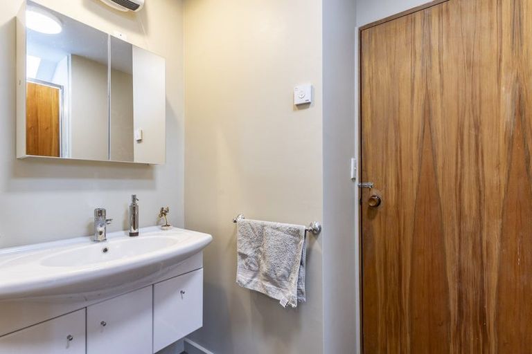 Photo of property in 1/122 Harewood Road, Papanui, Christchurch, 8053