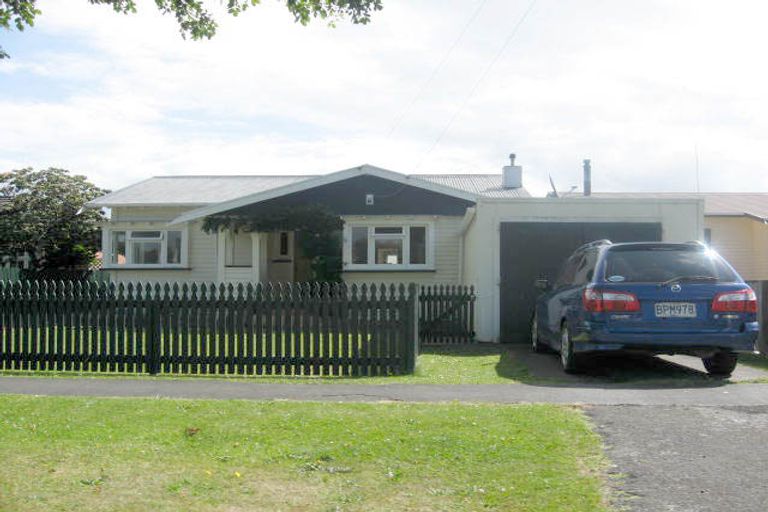 Photo of property in 21 Lewis Avenue, Aramoho, Whanganui, 4500