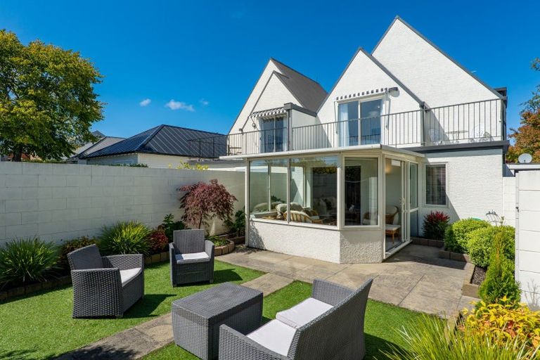 Photo of property in 1/122 Office Road, Merivale, Christchurch, 8014