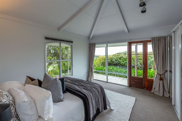 Photo of property in 1 Halcyon Way, Cashmere, Christchurch, 8022