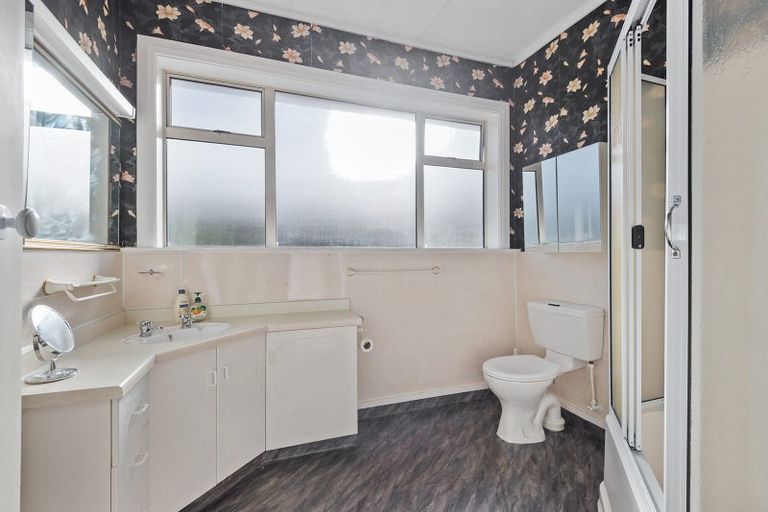 Photo of property in 8 Elwyn Crescent, Green Island, Dunedin, 9018