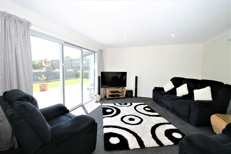 Photo of property in 19 Paterson Road, Mosgiel, 9092