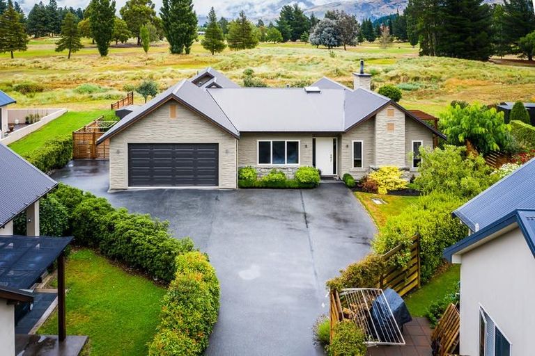 Photo of property in 17 The Dunes, Cromwell, 9310