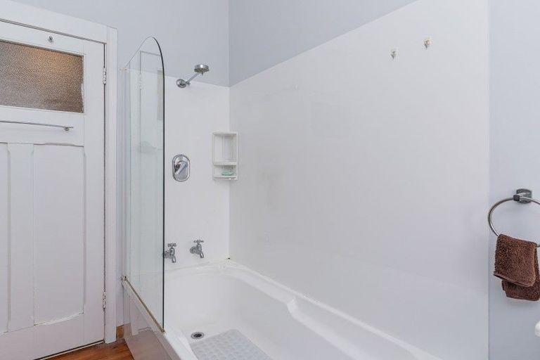 Photo of property in 44 Queen Street, Feilding, 4702