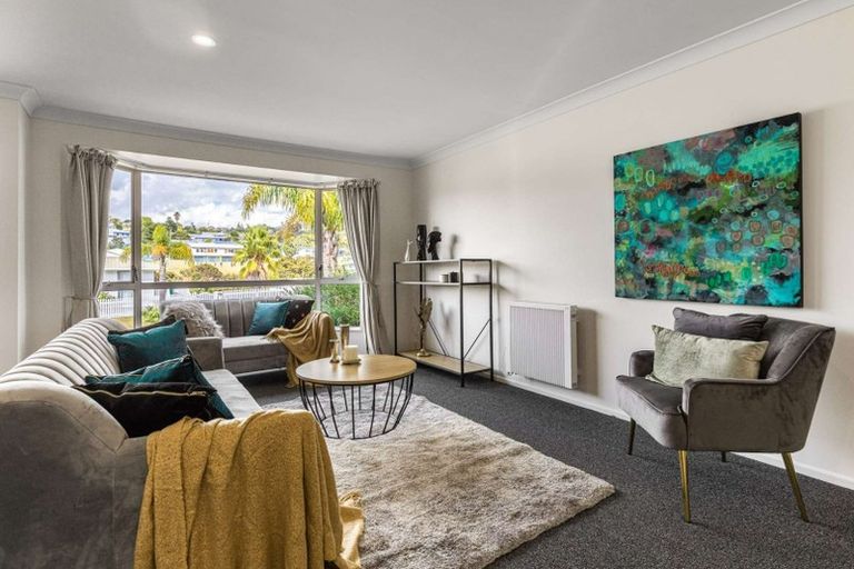 Photo of property in 43 Donald Street, Stanmore Bay, Whangaparaoa, 0932