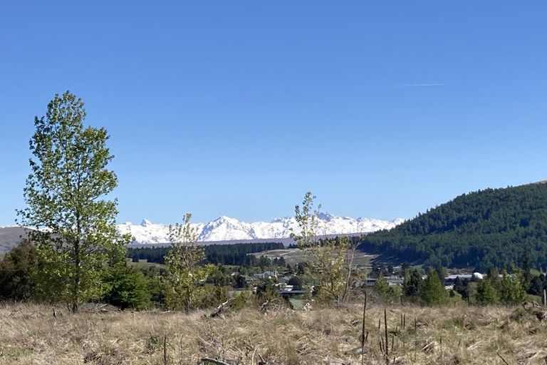 Photo of property in 28 Mistake Drive, Lake Tekapo, 7999