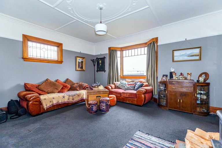 Photo of property in 21 Parsonage Road, Waimate, 7924