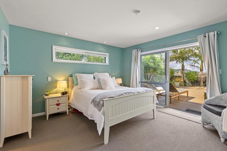 Photo of property in 8 Puka Place, Raglan, 3225