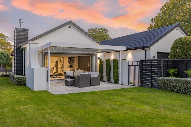 Photo of property in 212 Matsons Avenue, Papanui, Christchurch, 8053