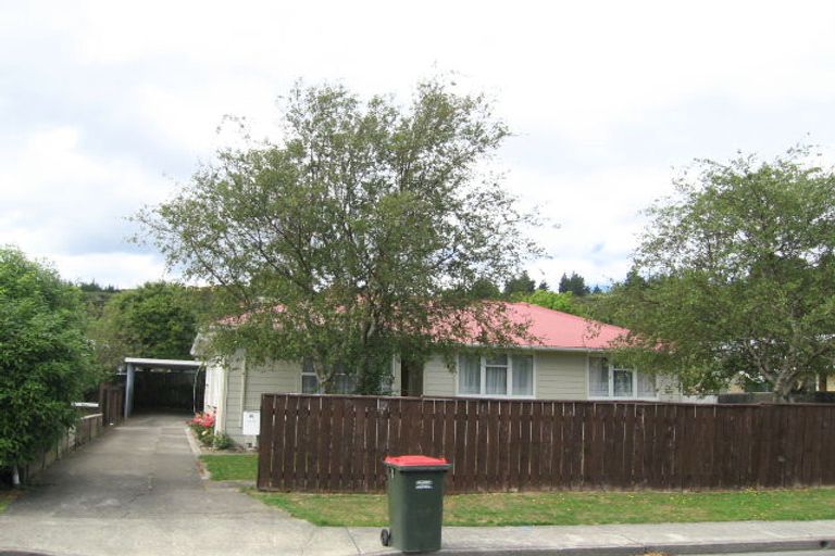 Photo of property in 32 Oregon Drive, Maoribank, Upper Hutt, 5018