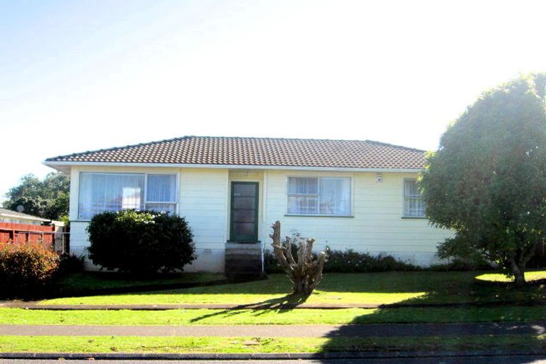 Photo of property in 30 Aarts Avenue, Manurewa, Auckland, 2102