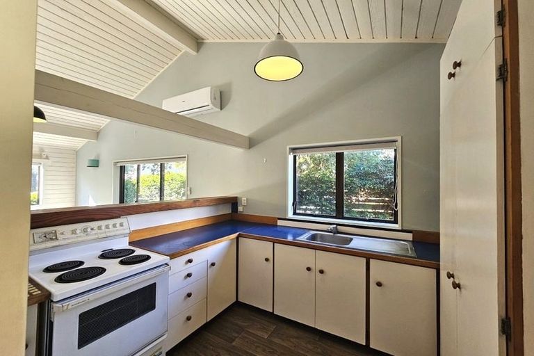 Photo of property in 996 Papamoa Beach Road, Papamoa Beach, Papamoa, 3118