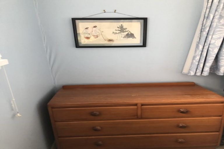 Photo of property in 37 Patanga Crescent, Thorndon, Wellington, 6011