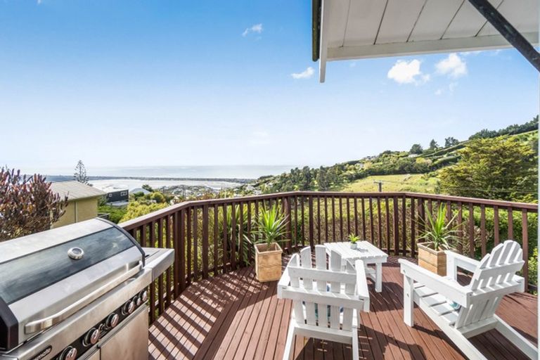 Photo of property in 286 Mount Pleasant Road, Mount Pleasant, Christchurch, 8081