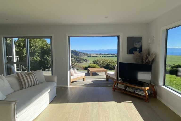 Photo of property in 52 The Glen Road, Glenduan, Nelson, 7071