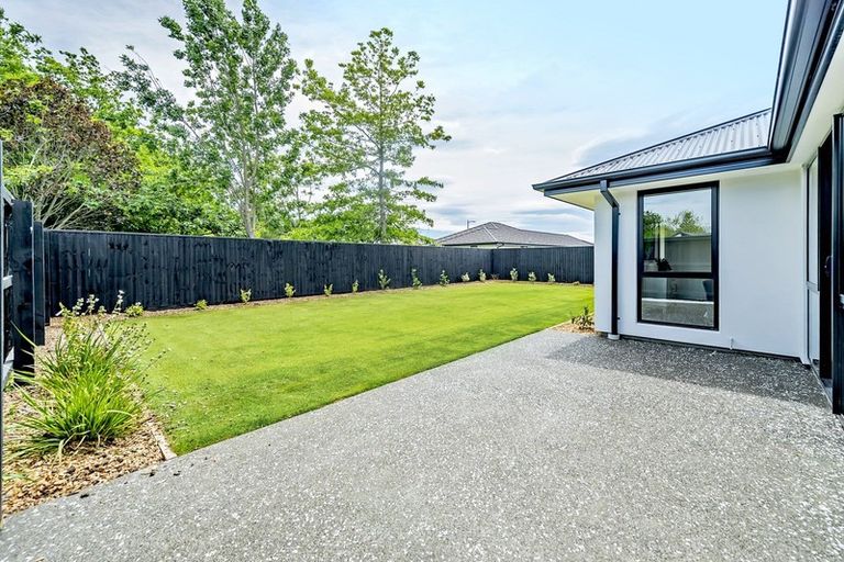 Photo of property in 15 Whitburn Avenue, Halswell, Christchurch, 8025