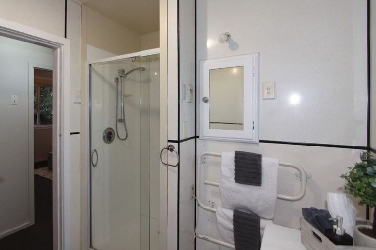 Photo of property in 21 Inwoods Road, Parklands, Christchurch, 8083